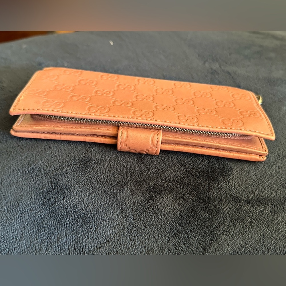 Authentic Pink Gucci Wallet - Picture 6 of 11